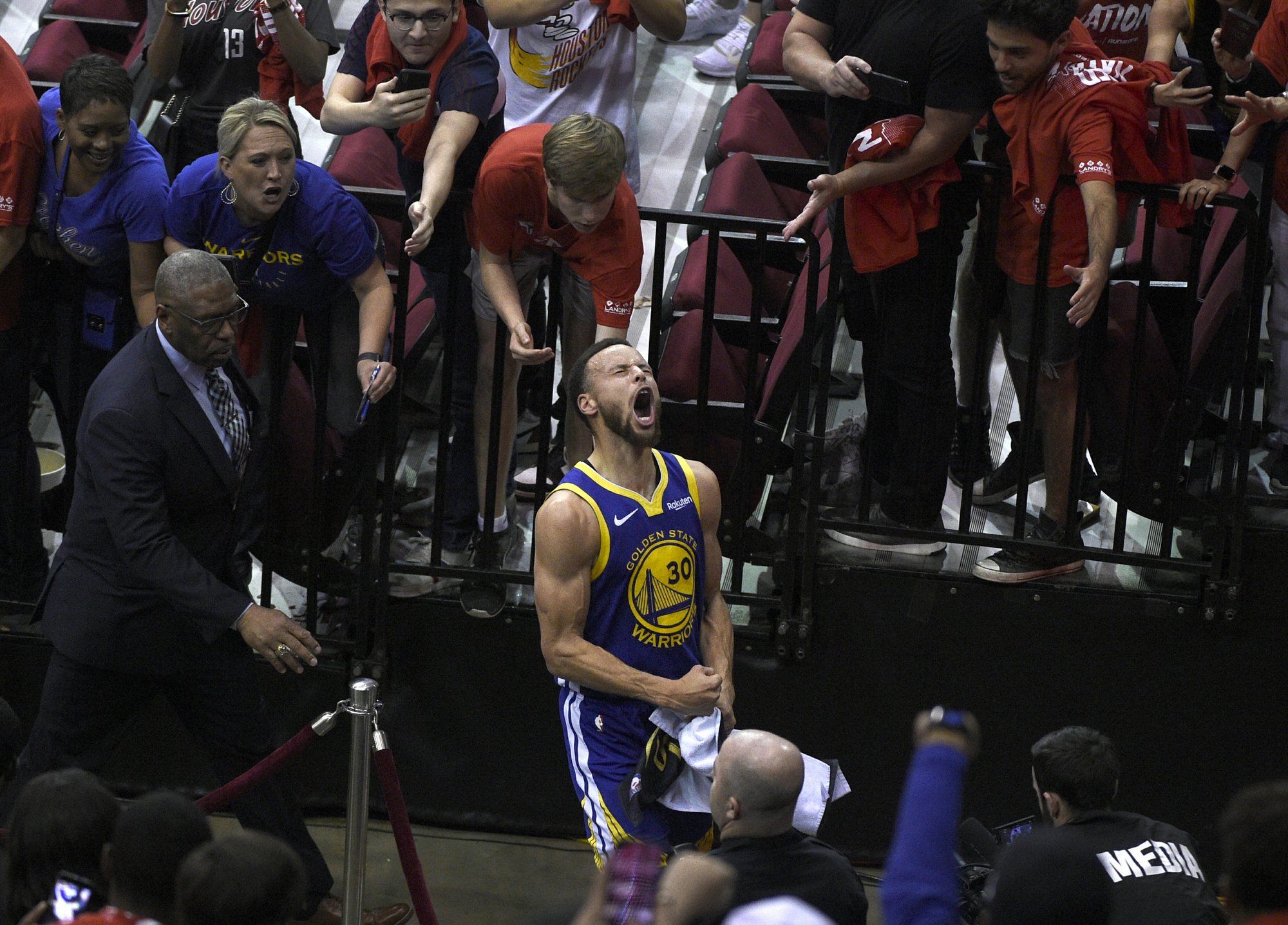 Đại thắng Game 6, Golden State Warriors đi vào lịch sử sánh vai cùng LA Lakers